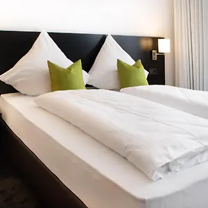 Hotel Nhi, Neuhaus am Inn